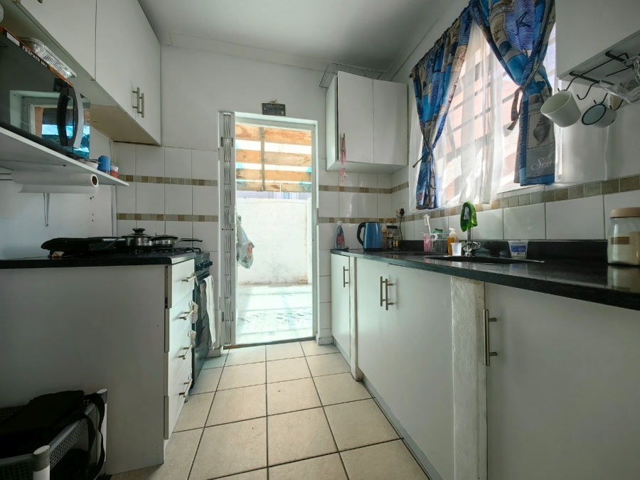 To Let 2 Bedroom Property for Rent in Bay View Western Cape